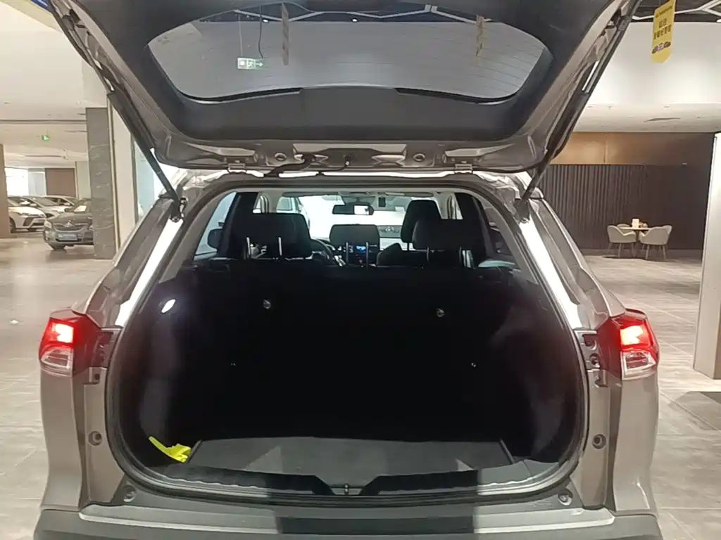 Toyota Frontlander — миниатюра 19