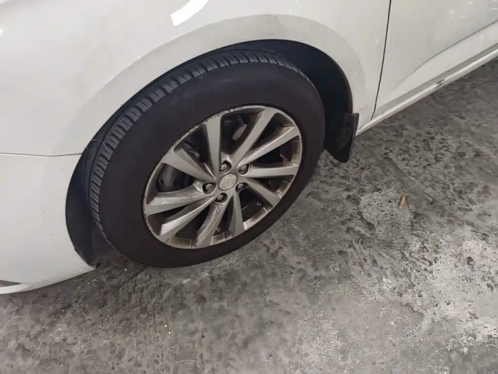 Buick Verano — миниатюра 23
