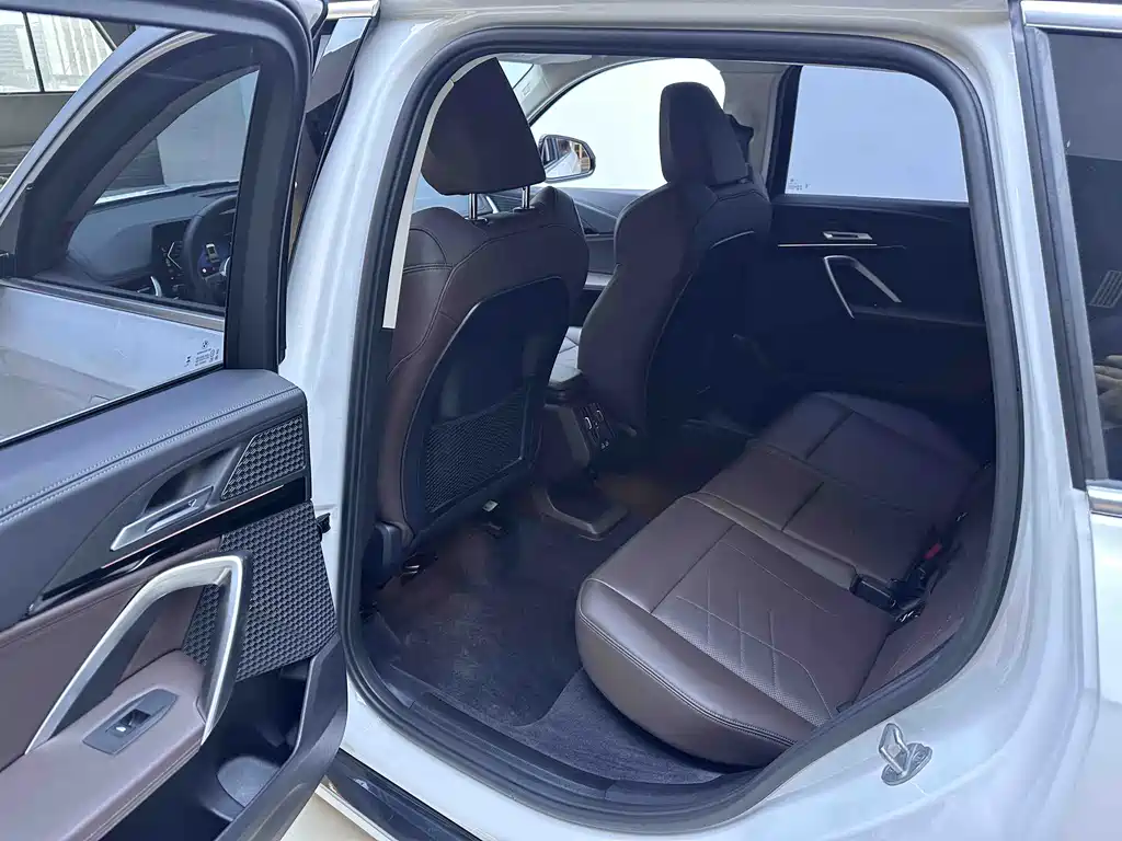 BMW X1 — миниатюра 10