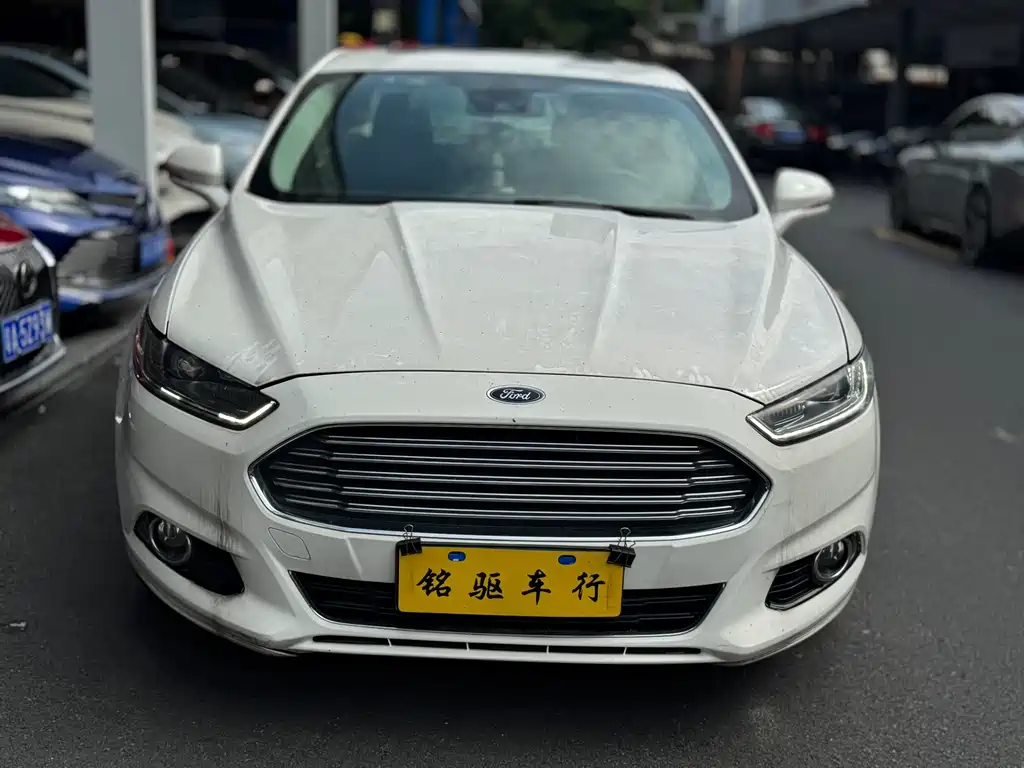 Ford Mondeo 2013 2.0L GTDi200 Luxury