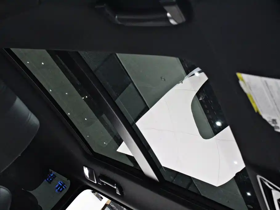 Land Rover Range Rover — миниатюра 9