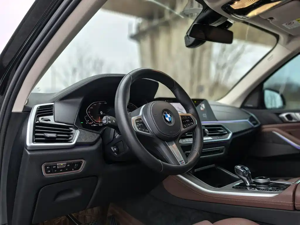 BMW X5 2020 xDrive40i M Sport