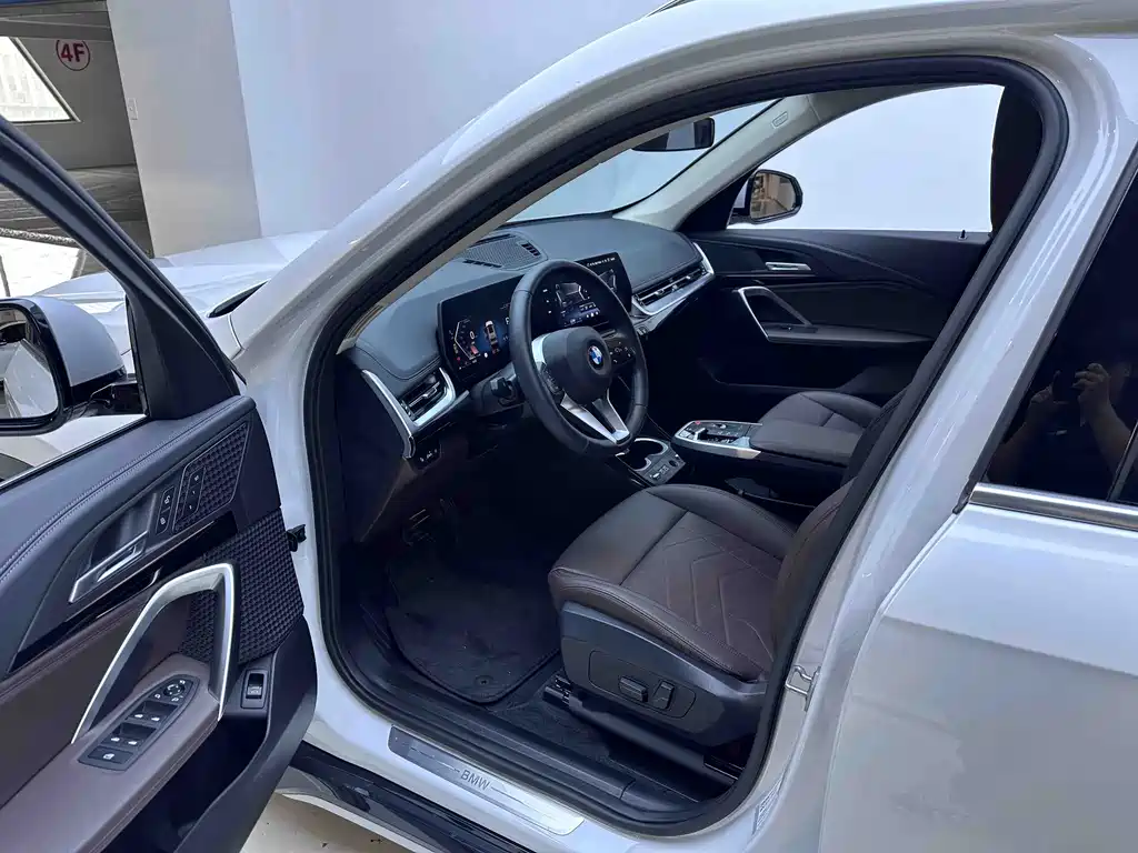 BMW X1 — миниатюра 9