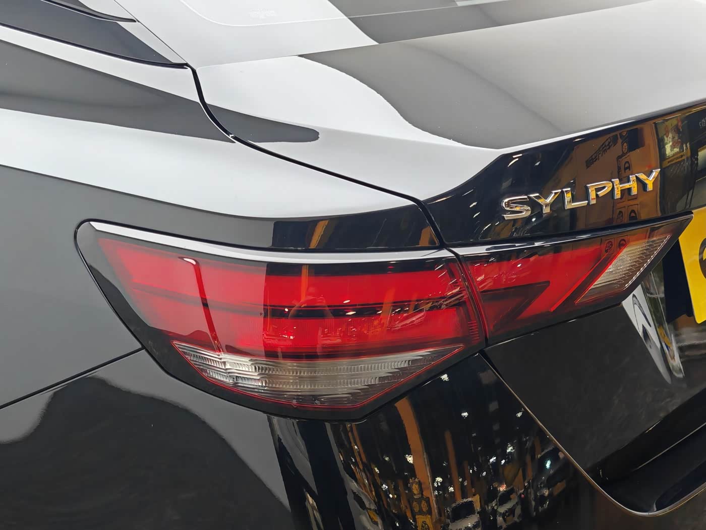 Nissan Sylphy 1.6 л 2023 г. Чёрный, пробег 50000 км