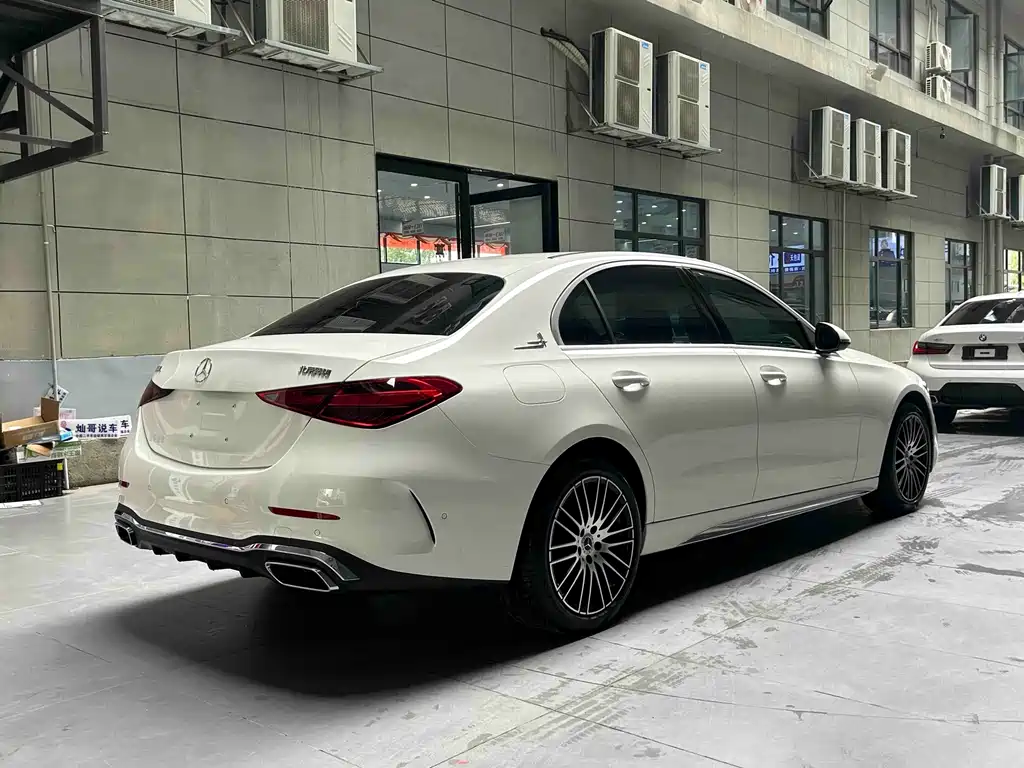 Mercedes-Benz C-Class — миниатюра 20