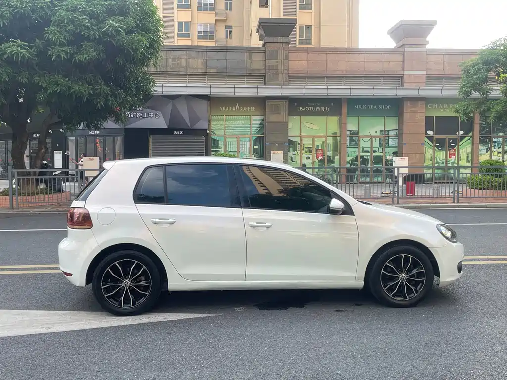 Volkswagen Golf — миниатюра 8