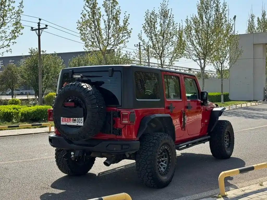 Jeep Wrangler — миниатюра 6