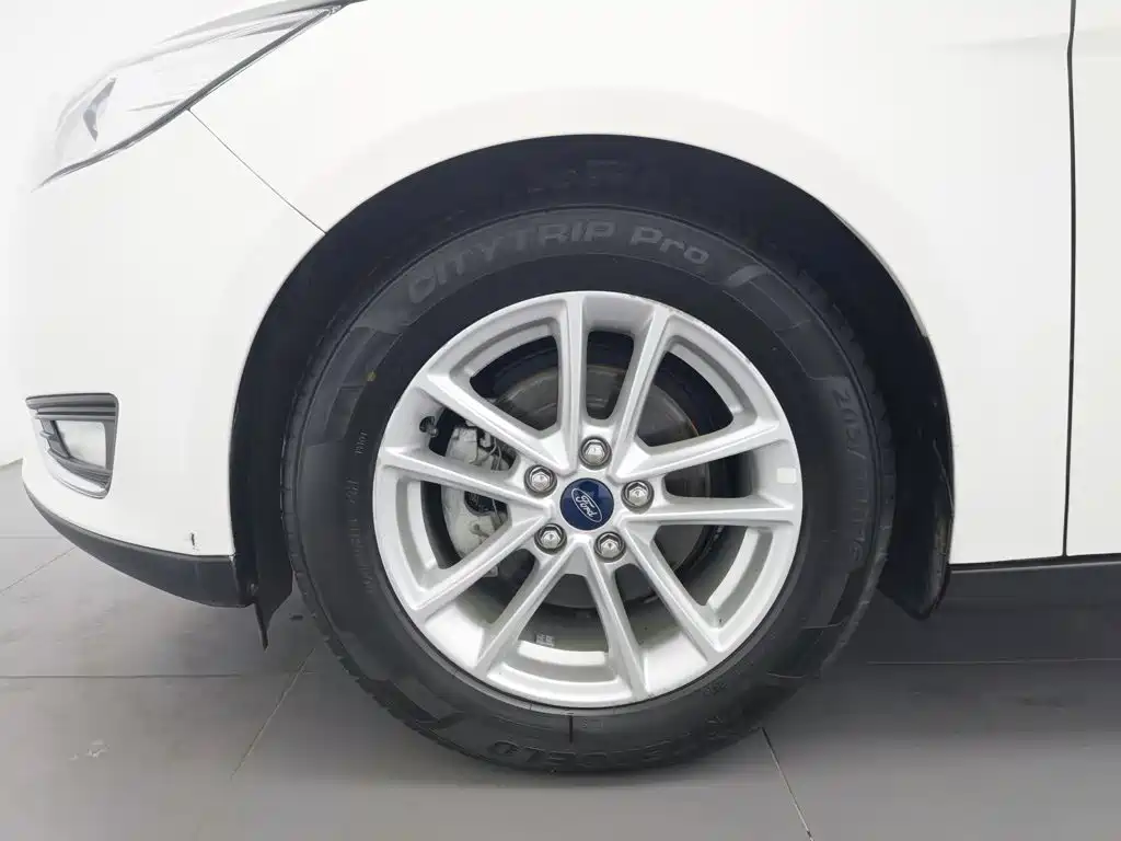 Ford Focus — миниатюра 17