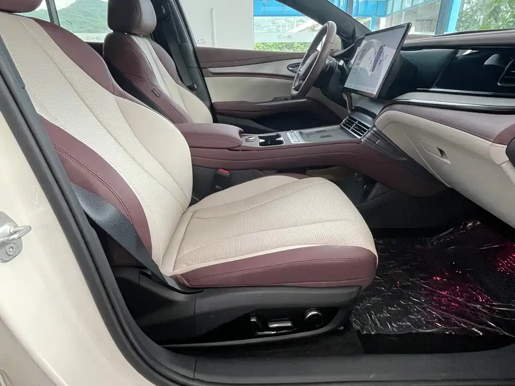 BYD Seal 07 DM-i — миниатюра 17