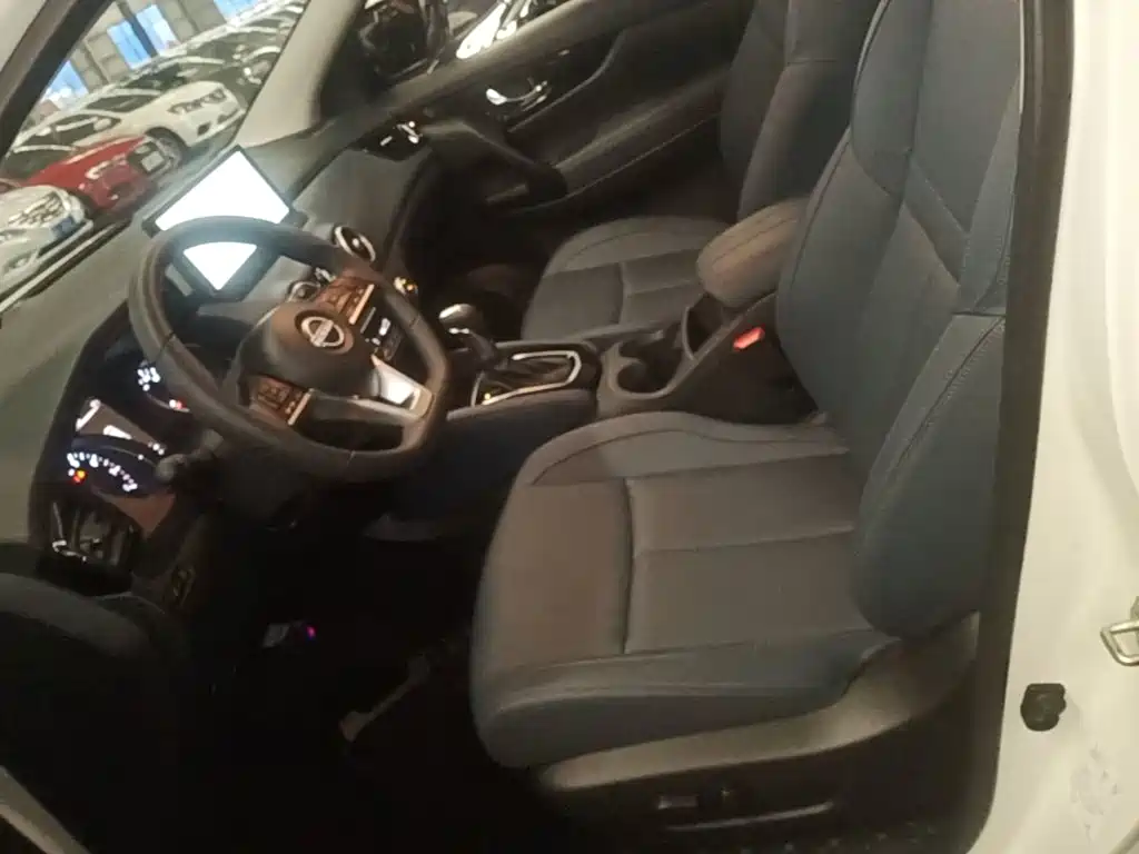 Nissan Qashqai — миниатюра 15