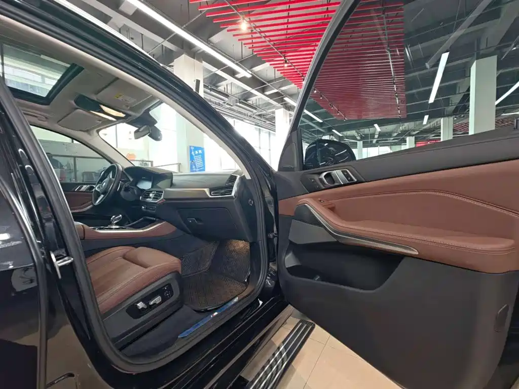 BMW X5 (Import) — миниатюра 24