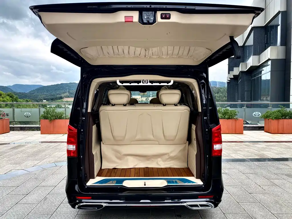 Mercedes-Benz Vito — миниатюра 17