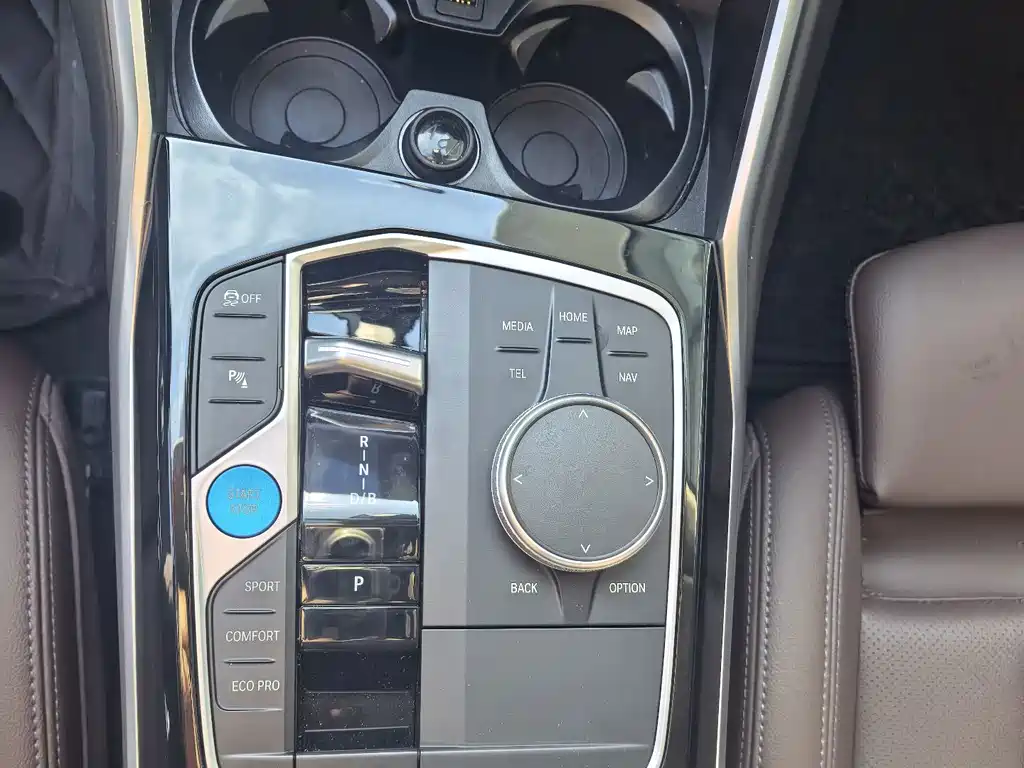 BMW i3 — миниатюра 8