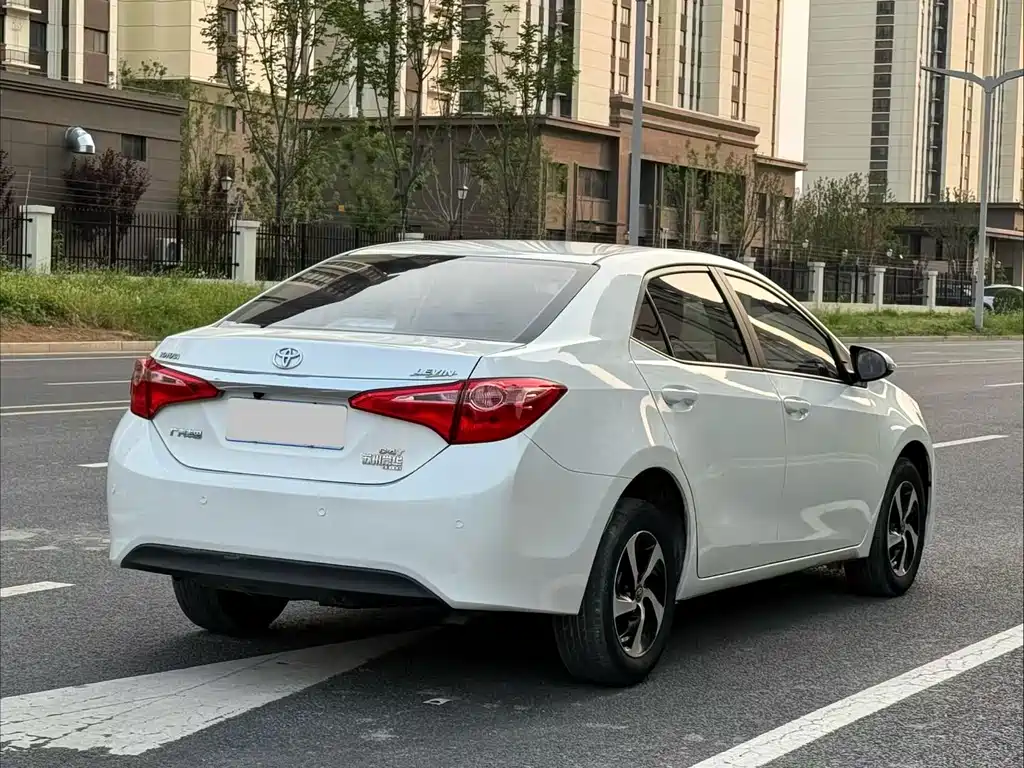 Toyota Corolla Levin 2017 185T CVT V