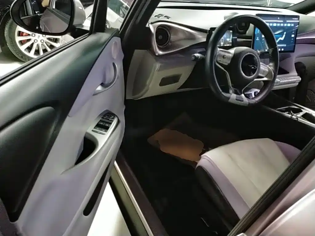 BYD Dolphin — миниатюра 16