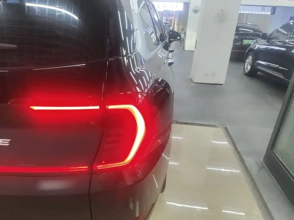 Hyundai Santa Fe — миниатюра 8