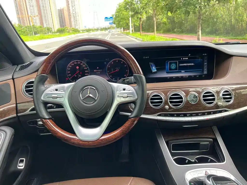 Mercedes-Benz S-Class — миниатюра 11