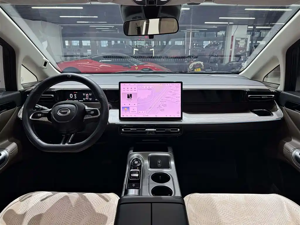 GAC Motor Trumpchi E8 PHEV — миниатюра 23