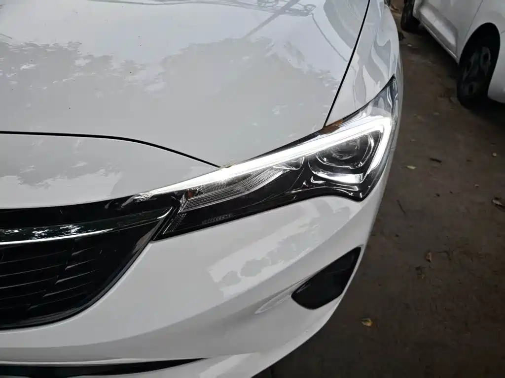 Buick Verano — миниатюра 24