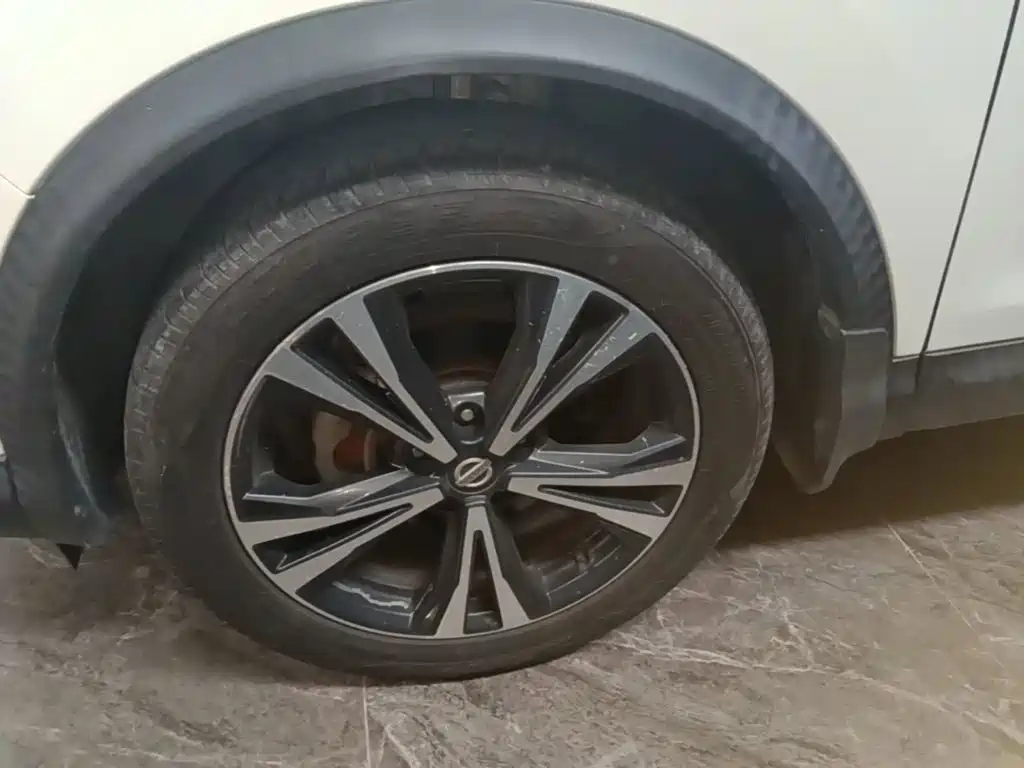 Nissan Qashqai — миниатюра 23