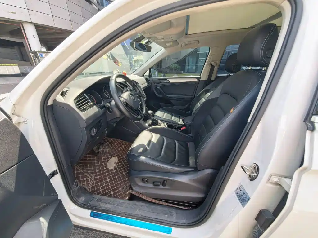 Volkswagen Tiguan L — миниатюра 8