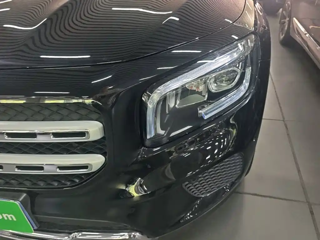 Mercedes-Benz GLB — миниатюра 24