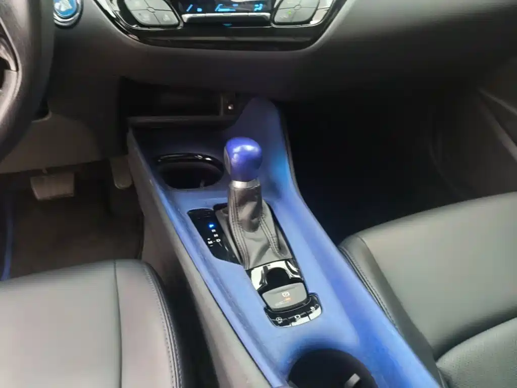 Toyota C-HR — миниатюра 14