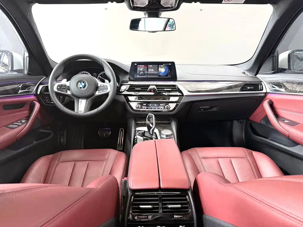 BMW 5 Series — миниатюра 6
