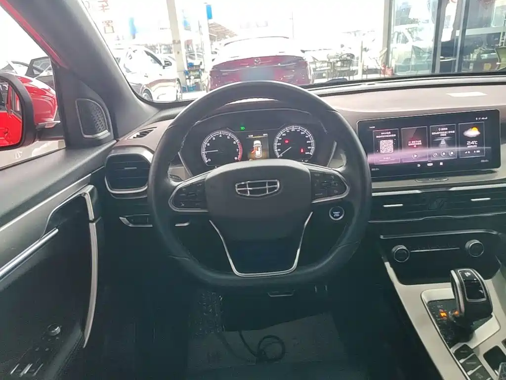 Geely Binyue — миниатюра 11