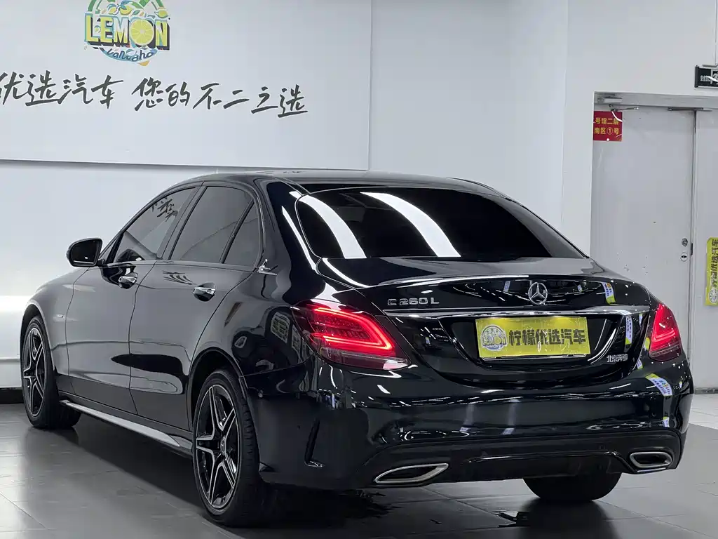 Mercedes-Benz C-Class — миниатюра 6