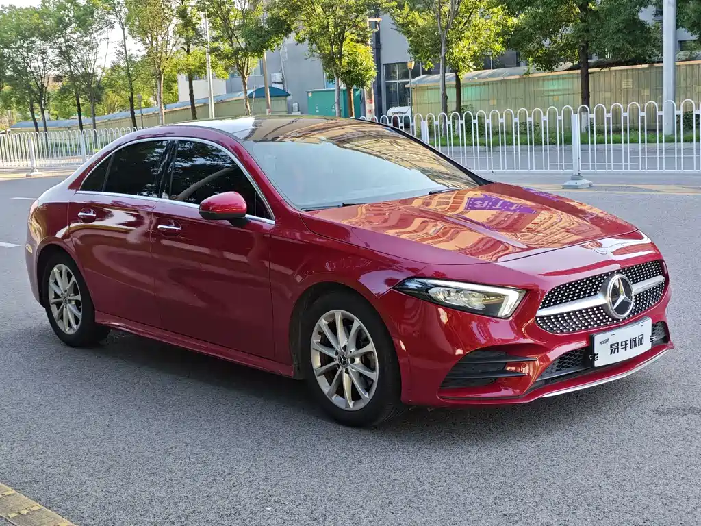 Mercedes-Benz A-Class — миниатюра 7