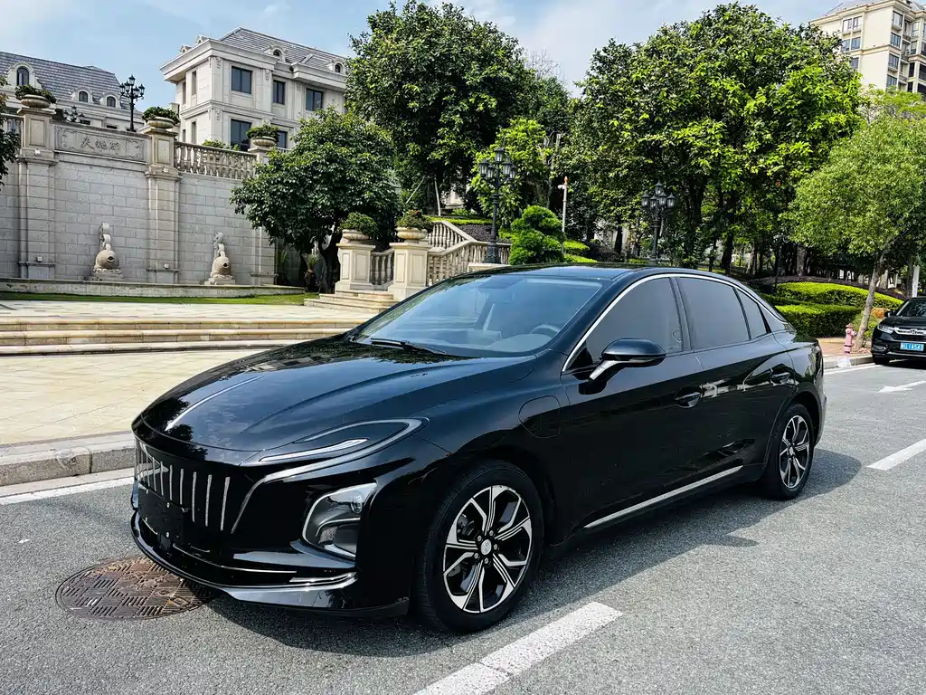 Hongqi Hongqi E-QM5 2023