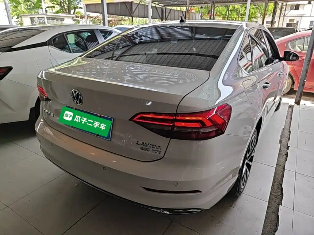 Volkswagen Lavida — миниатюра 7