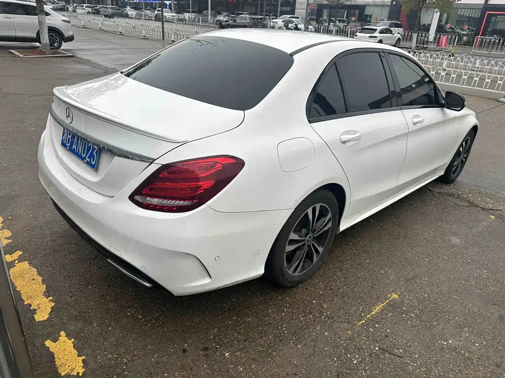 MERCEDES-BENZ C CLASS