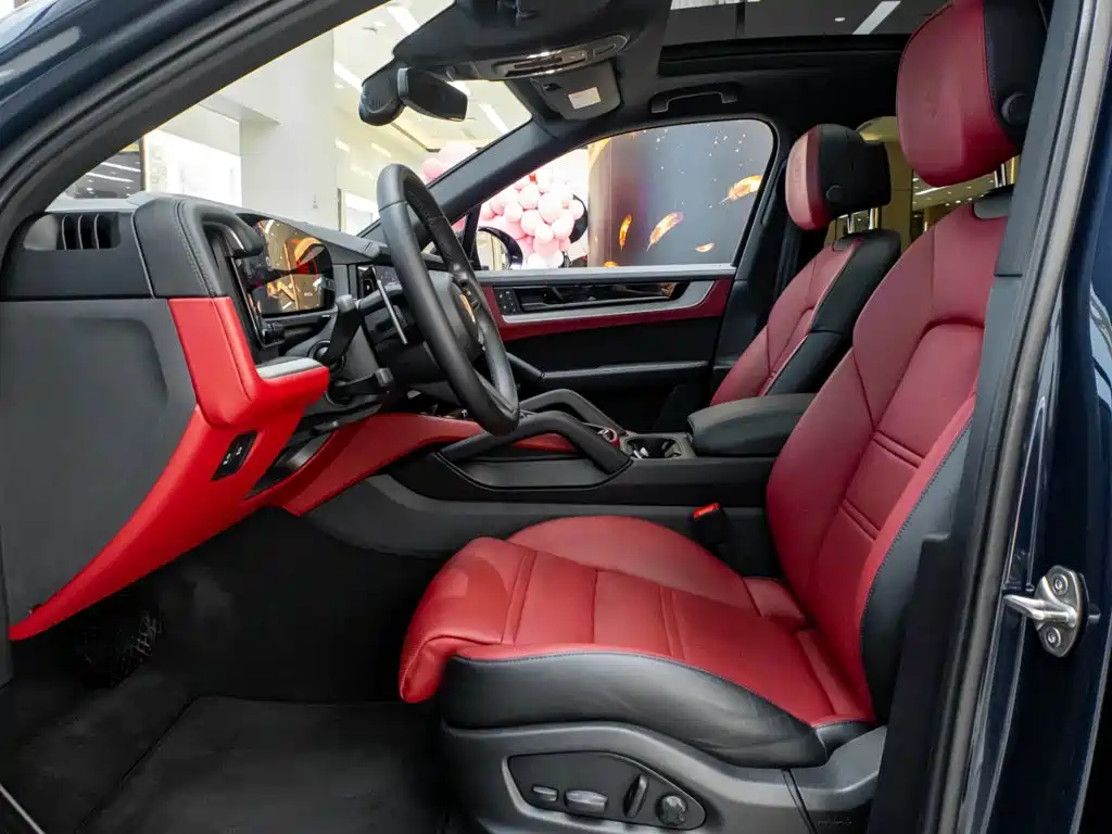 Porsche Cayenne — миниатюра 26