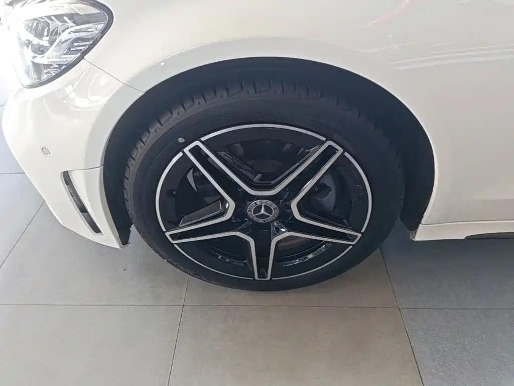 Mercedes-Benz C-Class — миниатюра 23