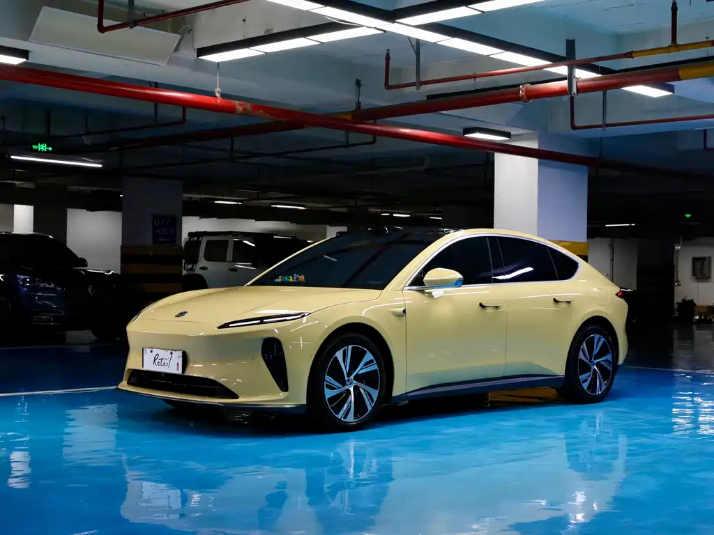 NIO ET5