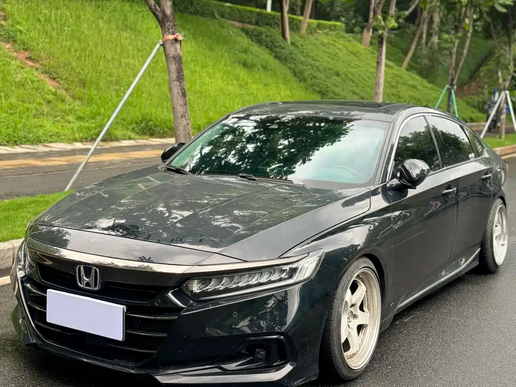 Купить Honda Accord