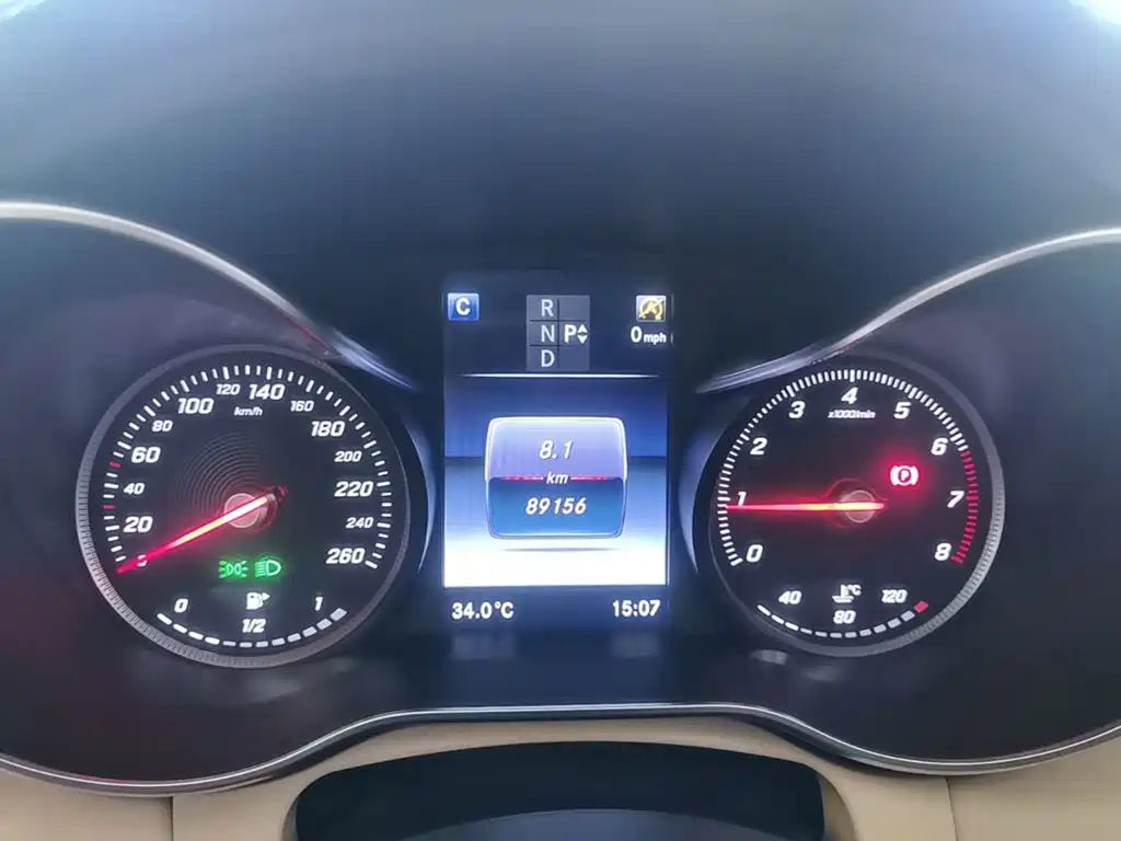 Mercedes-Benz C-Class — миниатюра 12