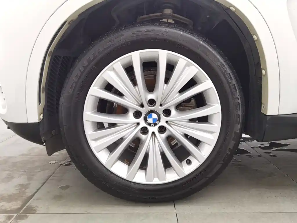 BMW X5 (Import) — миниатюра 17