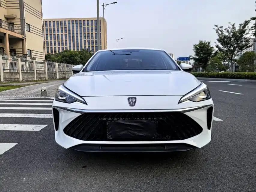 Roewe i5