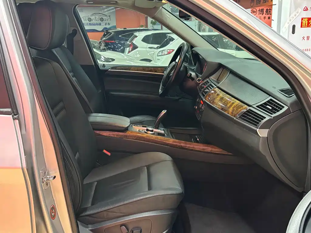 BMW X5 (Import) — миниатюра 7