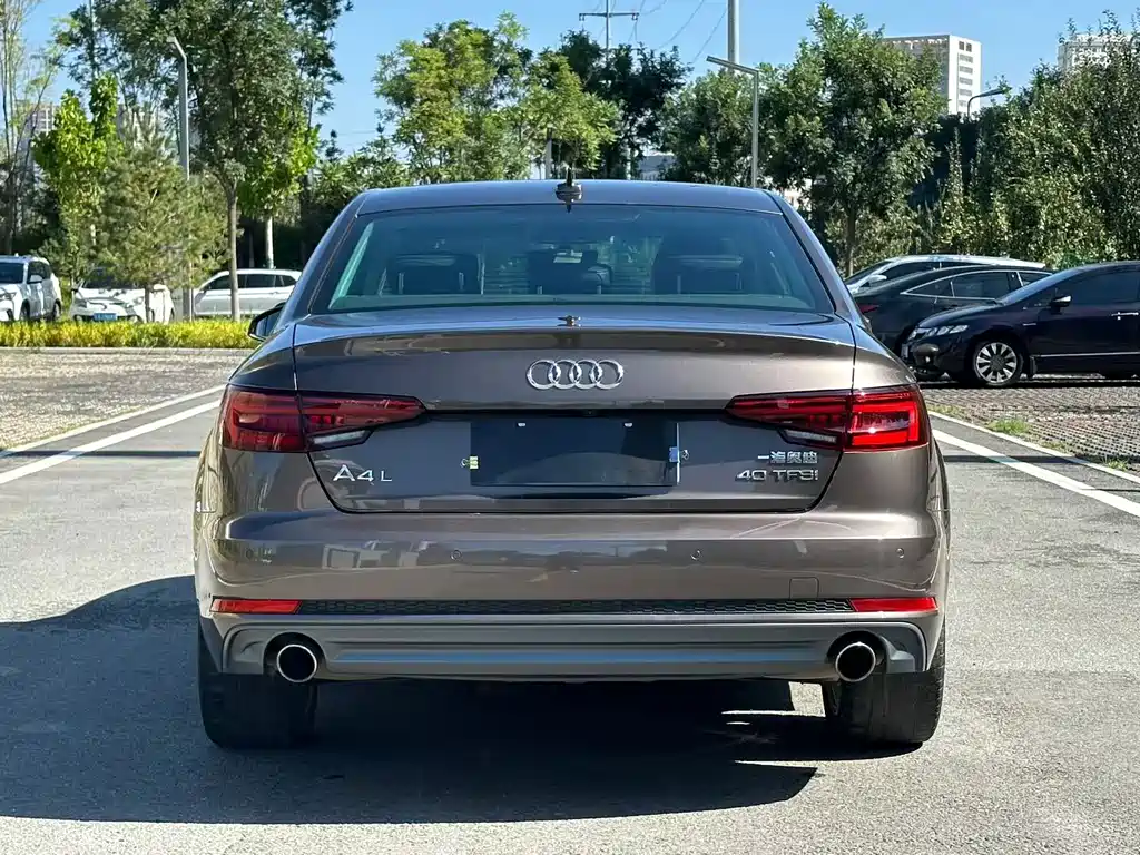 Audi A4L — миниатюра 5