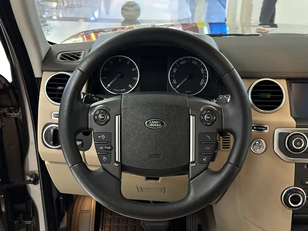 Land Rover Discovery — миниатюра 18
