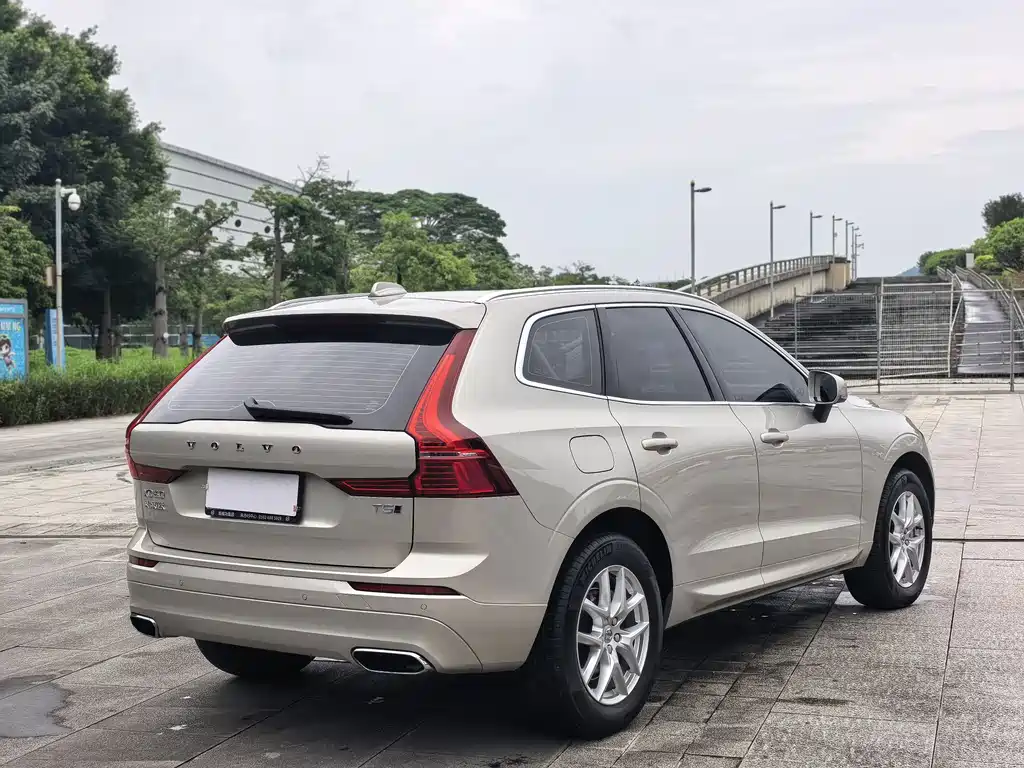 Volvo XC60 — миниатюра 5