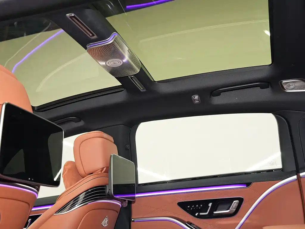 Mercedes-Benz S-Class — миниатюра 10