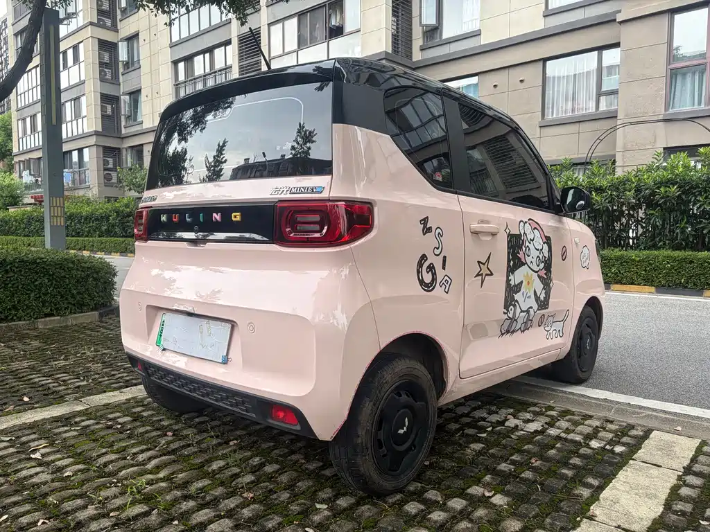Wuling MINIEV — миниатюра 7