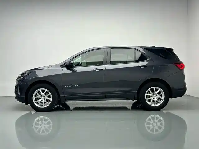 Chevrolet Equinox — миниатюра 11