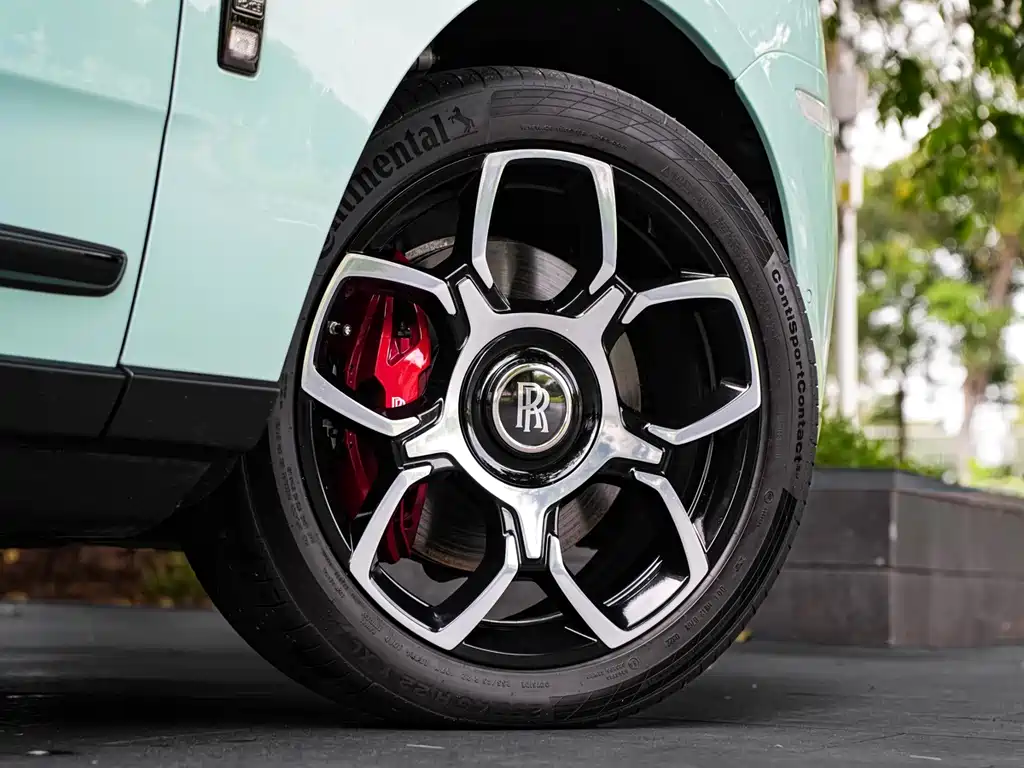 Rolls-Royce Cullinan 2022 Black Badge