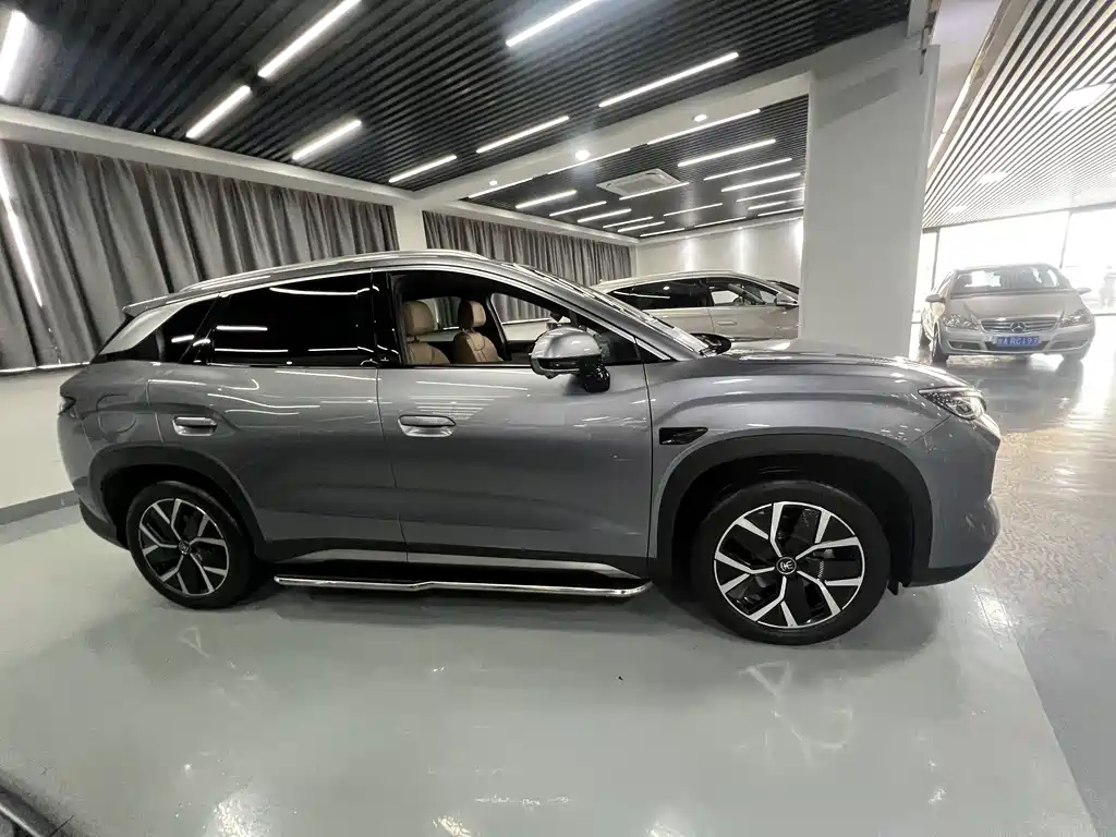 BYD L DM-i — миниатюра 4